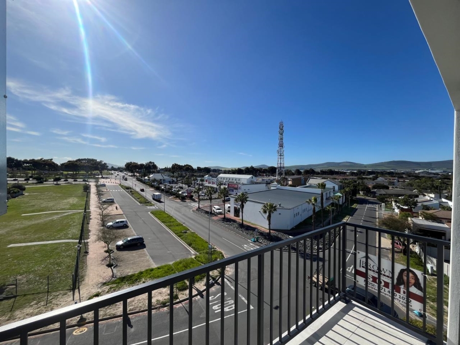 2 Bedroom Property for Sale in Flamingo Vlei Western Cape